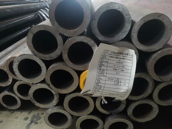 天津無縫鋼管廠組織召開落實(shí)全面從嚴(yán)治黨中期推動會